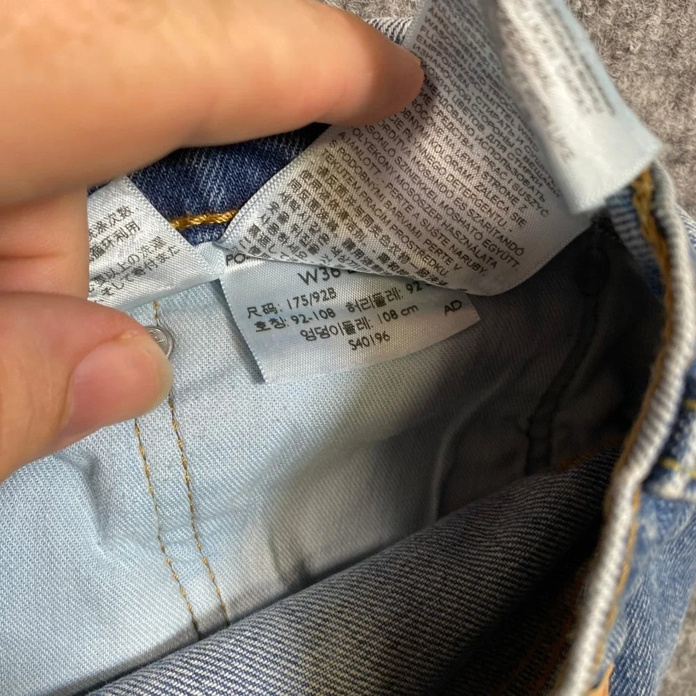 Levis 505 Mens Regular Fit Straight Leg Medium Wash Blue Denim Jeans 36x32